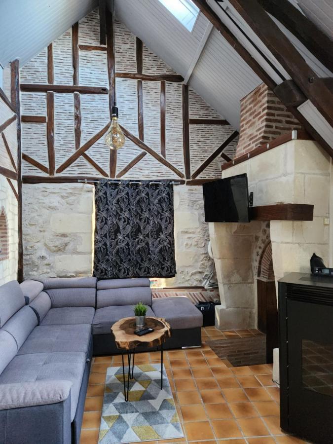 Gite De Charme Proche Loire A Velo Avec Jacuzzi Privatif Savonnières Kültér fotó
